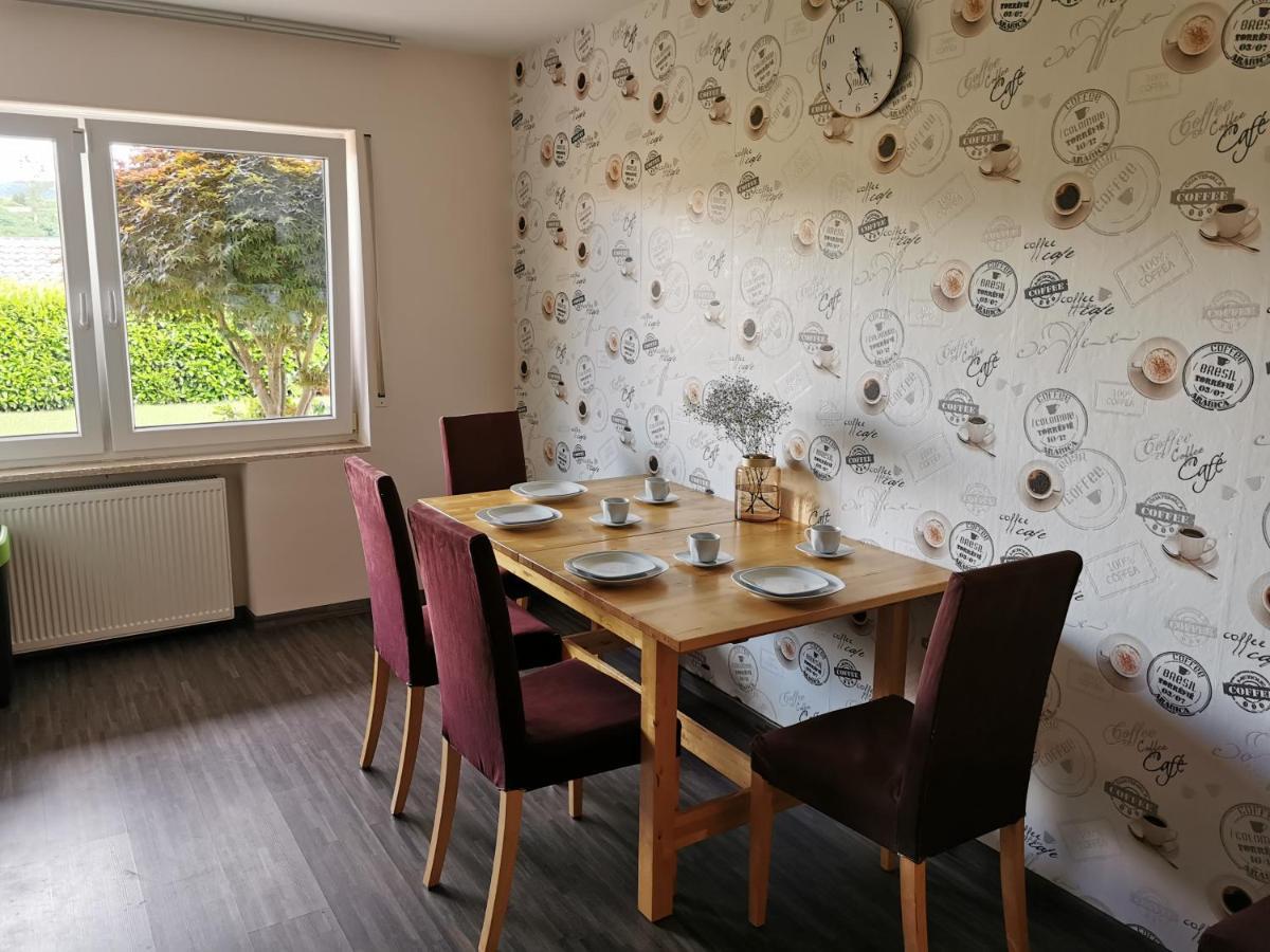 Gemuetliche 90 Qm Wohnung In Saarburg, Zentral Gelegen, Garten Mit Aussicht, Separater Eingang Екстер'єр фото