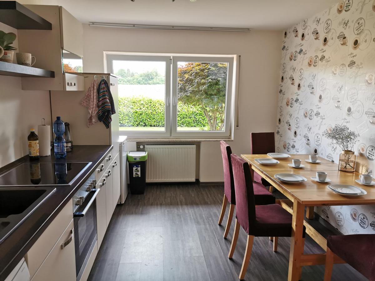 Gemuetliche 90 Qm Wohnung In Saarburg, Zentral Gelegen, Garten Mit Aussicht, Separater Eingang Екстер'єр фото