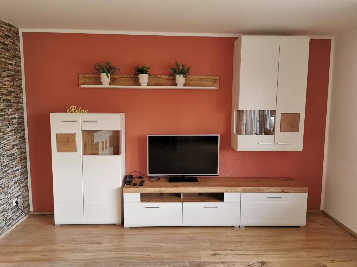 Gemuetliche 90 Qm Wohnung In Saarburg, Zentral Gelegen, Garten Mit Aussicht, Separater Eingang Екстер'єр фото