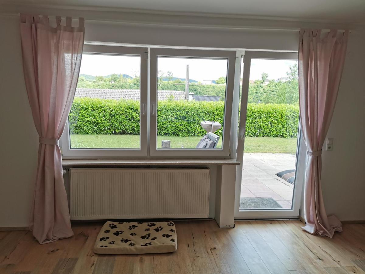 Gemuetliche 90 Qm Wohnung In Saarburg, Zentral Gelegen, Garten Mit Aussicht, Separater Eingang Екстер'єр фото